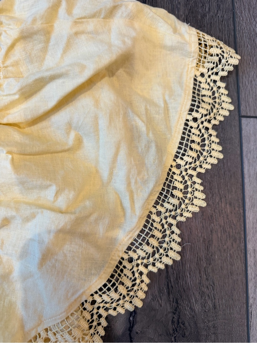 Cupio Pale Yellow Crochet-Trim Off-Shoulder Linen Blouse - Picture 3 of 6